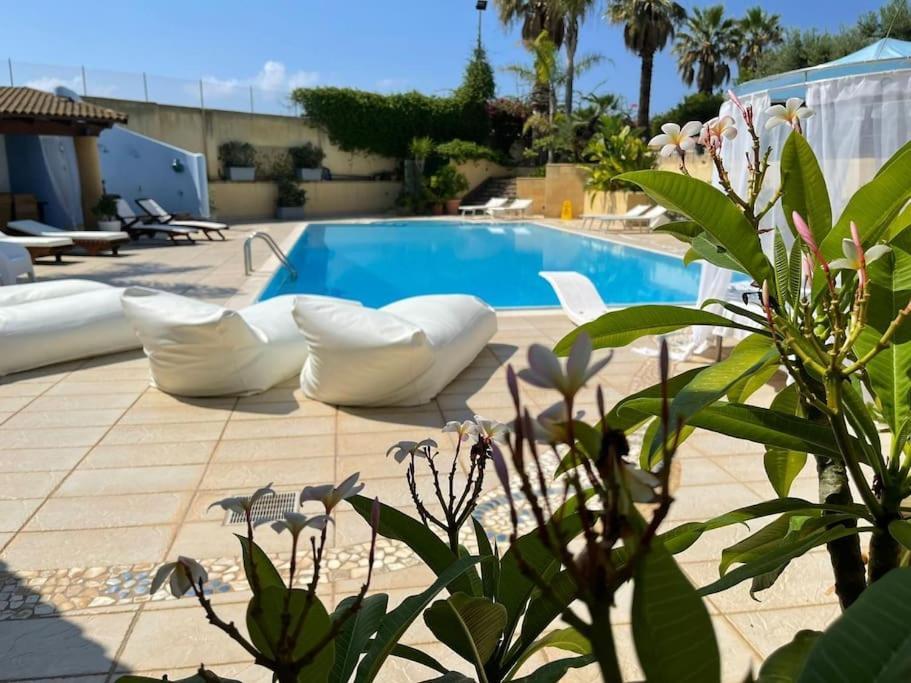 Il Filo Di Perle Luxury Villas Marsala Bagian luar foto